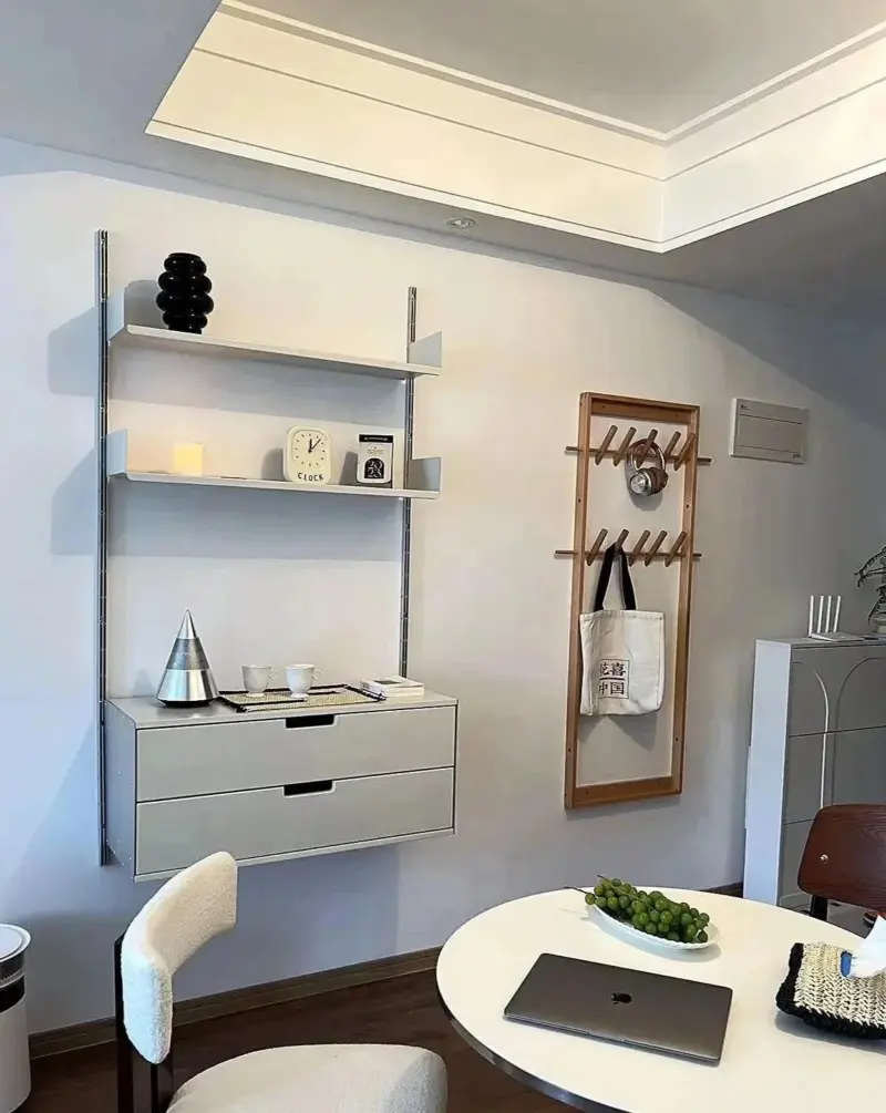 Cream White Minimalistic Clock