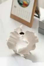 CreaseCraft_-_Ceramic_vase_with_folds_-_-4167749 CreaseCraft Ceramic vase with folds