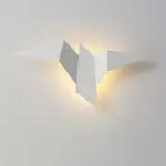 Creative iron wall lamp in the shape of a bird tag1