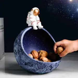 Creative Astronaut Resin Porch Key Storage Organizer - 