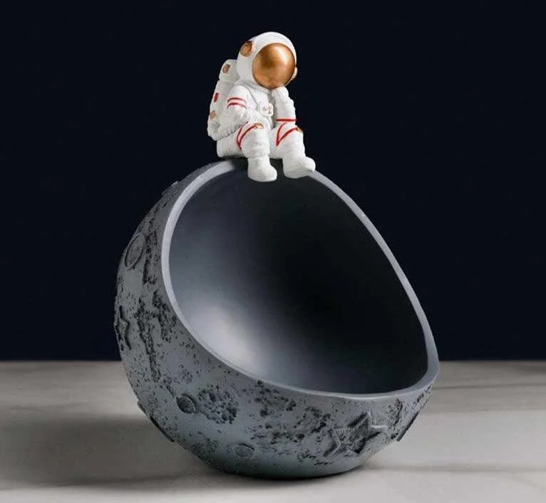 Creative Astronaut Resin Porch Key Storage Organizer -