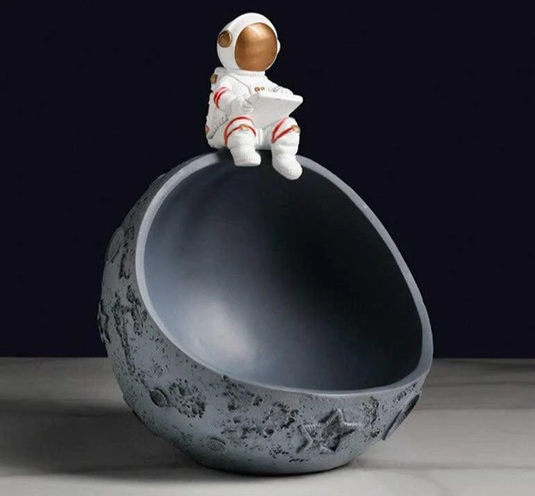 Creative Astronaut Resin Porch Key Storage Organizer -
