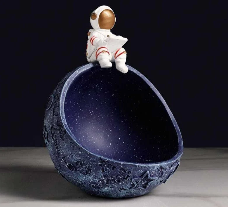 Creative Astronaut Resin Porch Key Storage Organizer -