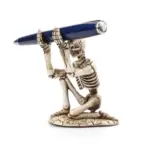 Creative Desktop Small Skull Pen Holder tag1