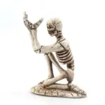 Creative Desktop Small Skull Pen Holder tag1
