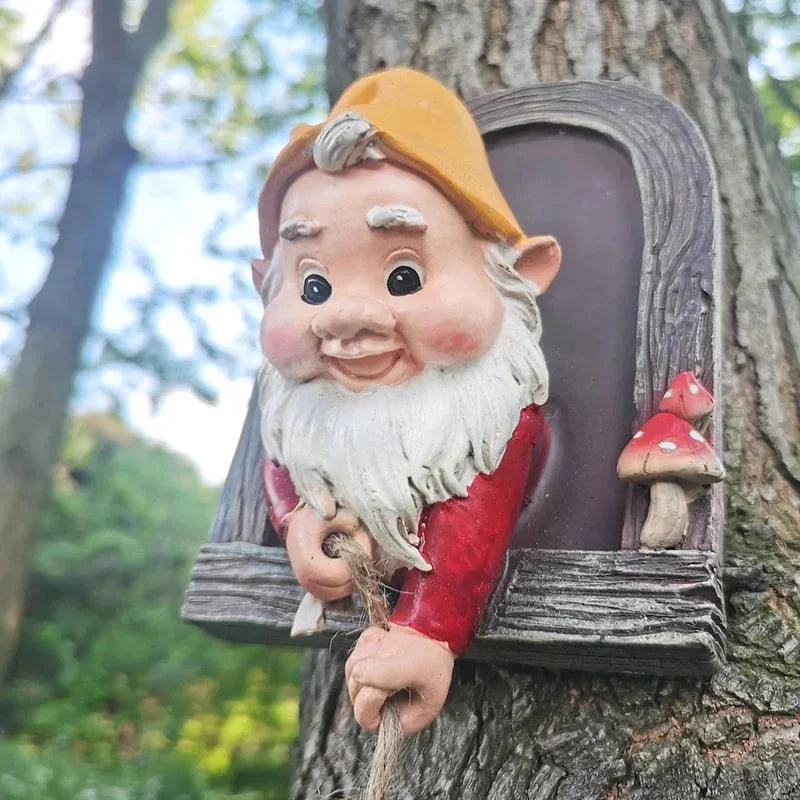 Creative Dwarf Solar Night Light: Charming Outdoor Garden Ornament -