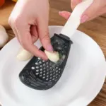 Creative_Grated_Ginger_Garlic_Multifunctional_Spoon_-_-_tag1_-4192605 Creative Grated Ginger Garlic Multifunctional Spoon tag1