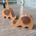 Creative beech wood mobile phone holder with coin pocket and engraving tag1