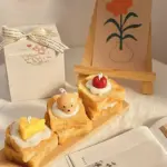 Croissant_Candle_Pastry_Shaped_Candle_-_-4170582 Croissant Candle Pastry Shaped Candle
