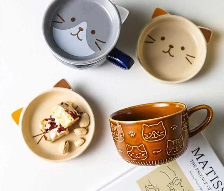 Cute Japanese style Ceramic Lucky Cat Mug -