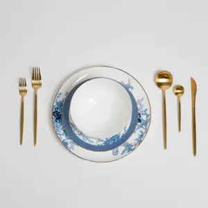 Ozarke's Blue Floral Plate Set