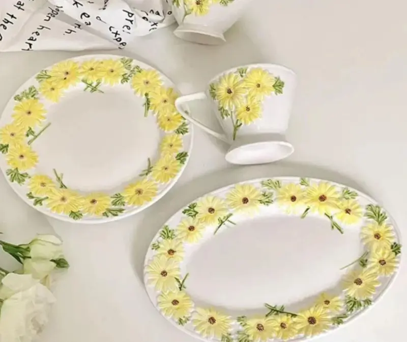 Daisy Dinnerware Set Underglaze Ceramic Plates