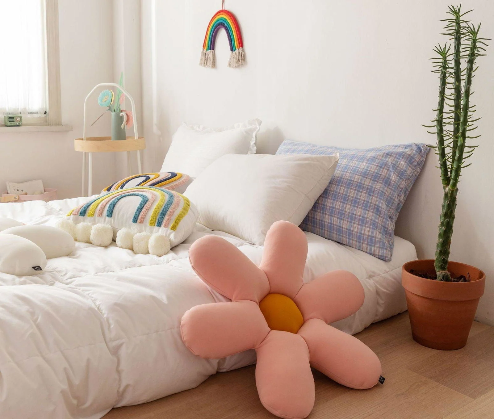 Daisy Flower Decorative Cute Cushion Pillow -  - #tag1#