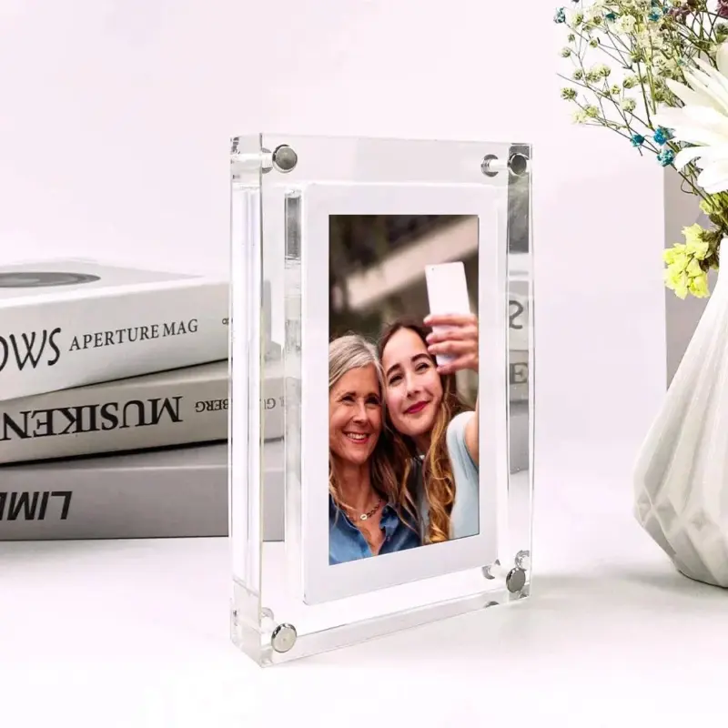 Digital Photo Frame tag1