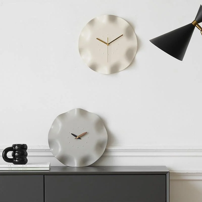 Distorted Creative Wall Clock for Living Room -