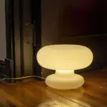 Donut Table Lamp 2 5a9ef545 6e98 49a2 a81a 939a87721006