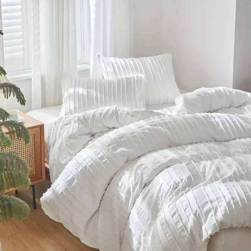 Duvet Embroidered Striped Duvet cover tag1
