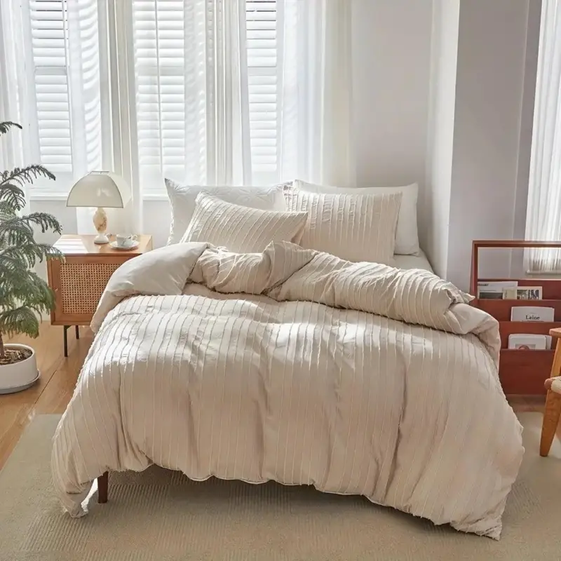 Duvet Embroidered Striped Duvet cover tag1
