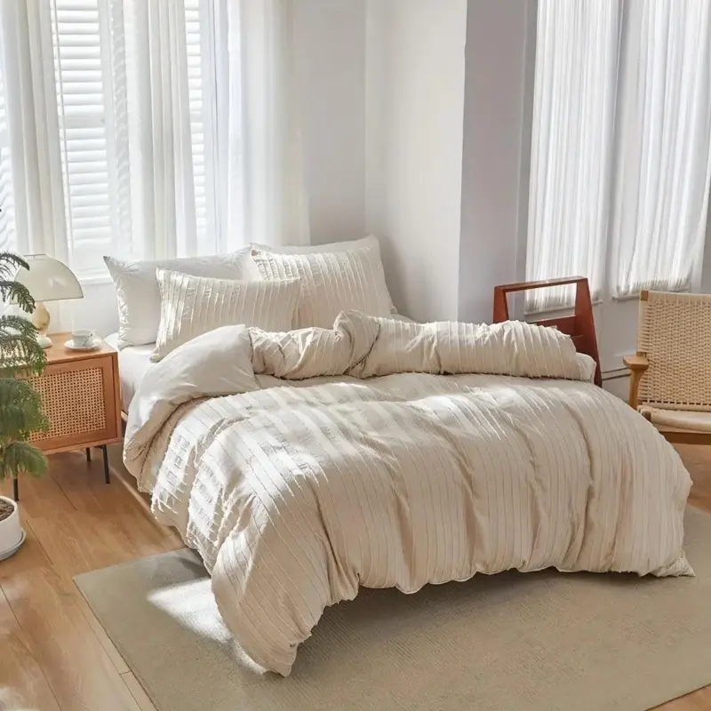 Duvet Embroidered Striped Duvet cover tag1