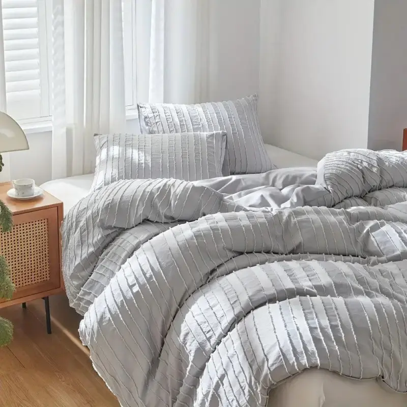 Duvet Embroidered Striped Duvet cover tag1