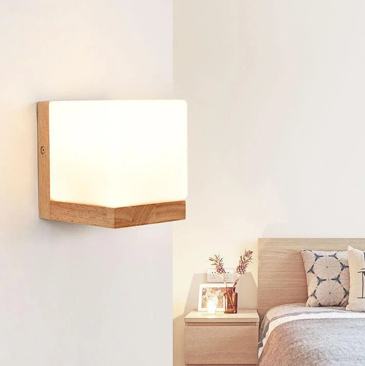 EcoShine - Modern wooden wall lamp with cube-shaped base -  - #tag1#