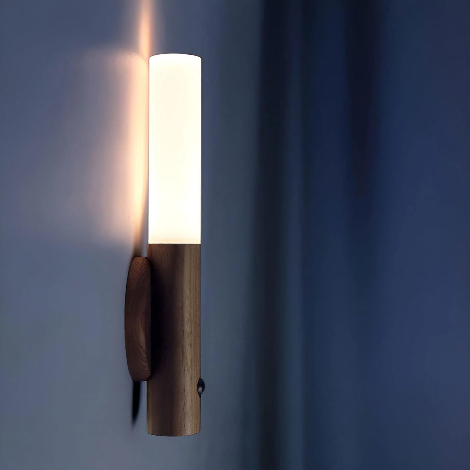 EcoTorch WallLight - Magnetic Motion Sensor Wall Light -  - #tag1#