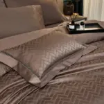 Elegance Brown Duvet cover set made of Egyptian Cotton tag1
