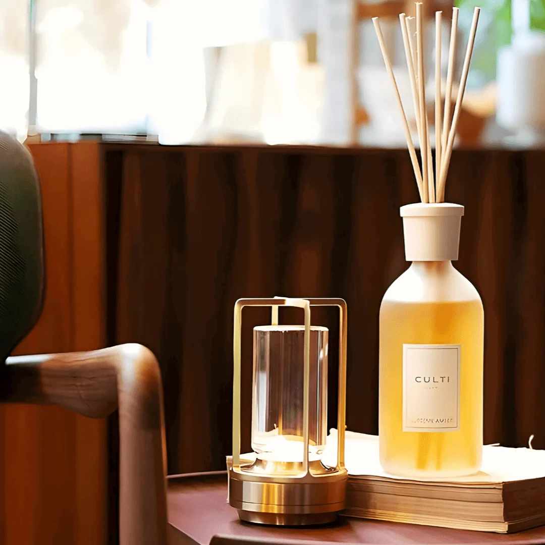 ElegantLight Table Lamp - Waterproof and Portable Illuminated with Style -  - #tag1#