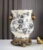 Elegant Blue White Porcelain Vase with Crackle Glaze 21 cm tag1