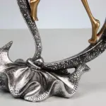 Elegant_Kissing_Couple_Sculpture_-_-4182128 Elegant Kissing Couple Sculpture