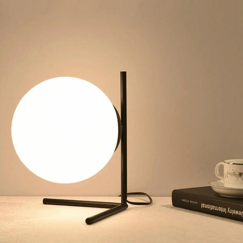Elegant Minimalist Ball Lamp - Perfect for Enhancing Your Space -