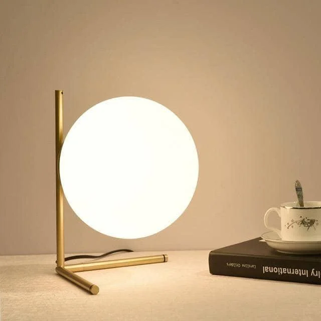 Elegant Minimalist Ball Lamp - Perfect for Enhancing Your Space -
