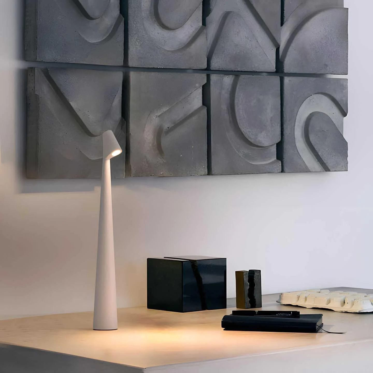 Elegant Table Lamp with Wireless Functionality -  - #tag1#