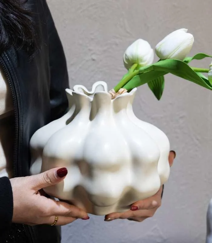 Elegant White Ceramic Pomegranate Vase Sculptural Ceramic Vase 20 x 17.5 cm Soft Off-White -  - #tag1#