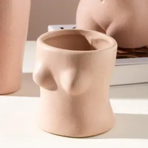 Eleri Vases - 
