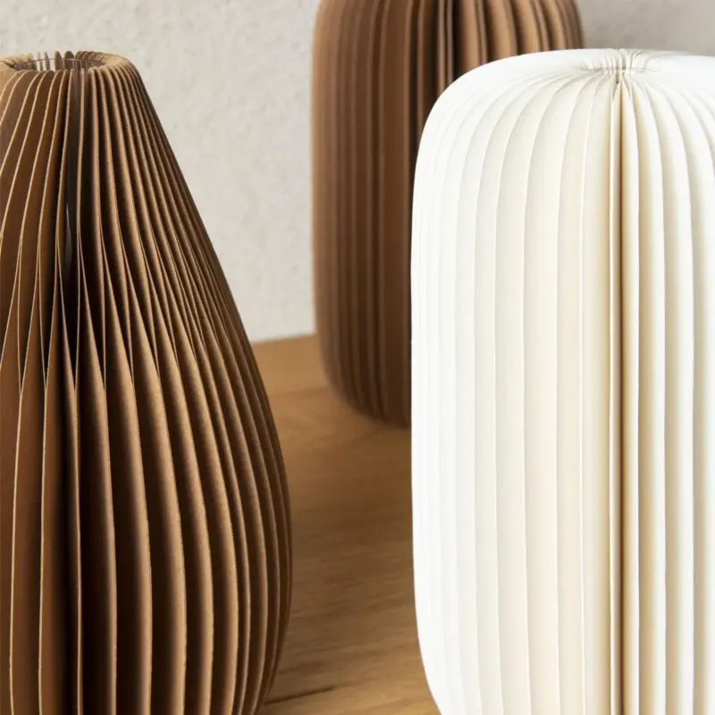 Elevate Your Floral Arrangements with Accordion Honeycomb Vase Foldable Kraft Paper