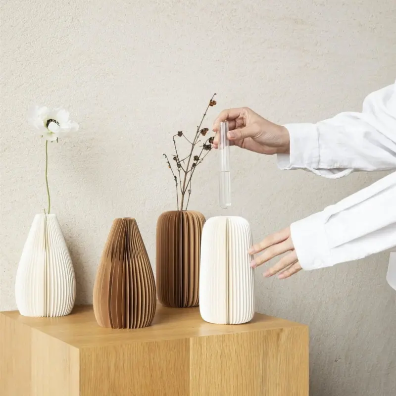 Elevate Your Floral Arrangements with Accordion Honeycomb Vase Foldable Kraft Paper