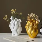 Elvase_-_Heart-shaped_Ceramic_Vase_-_-_tag1_-4214751 Elvase Heart shaped Ceramic Vase tag1
