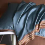 Ensemble de Housse de Couette brod e En Coton Longues Fibers Doux Soyeux Double Reine Roi cce8b59b 04b9 49be 916c fe013aec5e1f