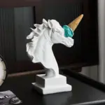 European Modern Decoration Ice Cream Smashing Horse Head Sculpture Resin Animal Abstraction Statue Figurine Home Desktop