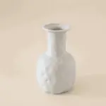 Evelia Vase