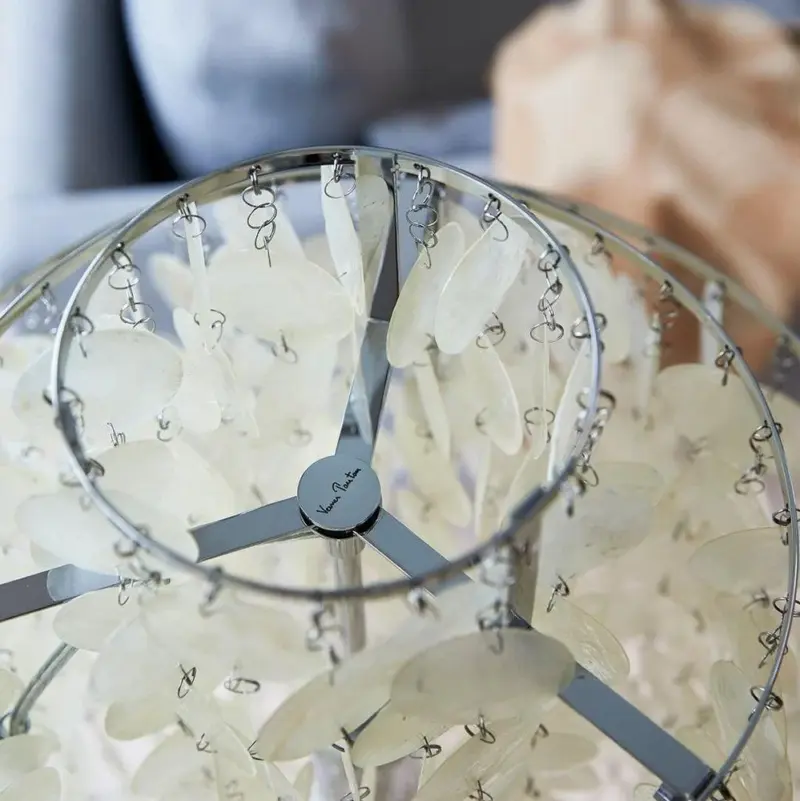 FUN Shell Table Lamp