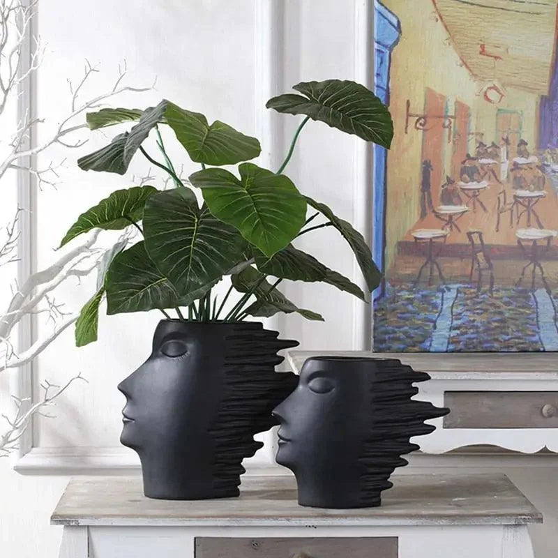 Face Vase -