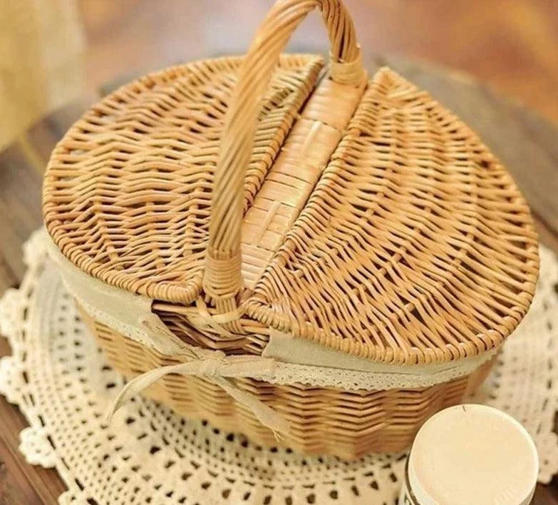 Farmhouse Vintage Wicker Picnic Basket With Lid -