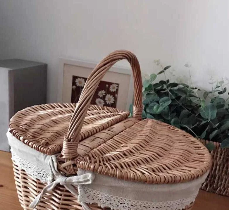 Farmhouse Vintage Wicker Picnic Basket With Lid -
