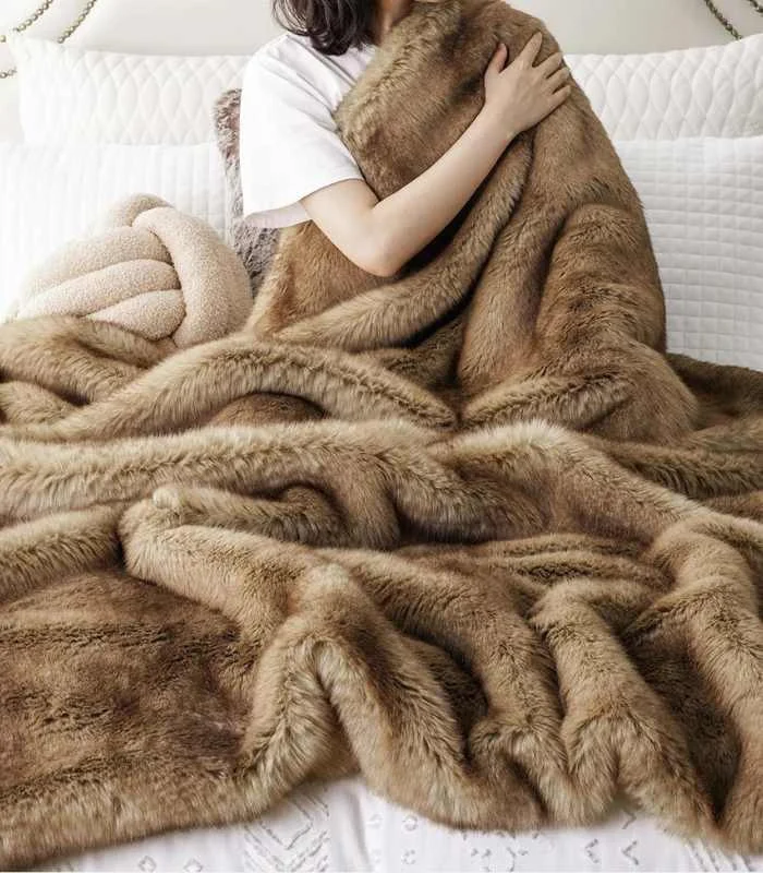 Faux Fur Blanket Light Brown Caramel -  - #tag1#
