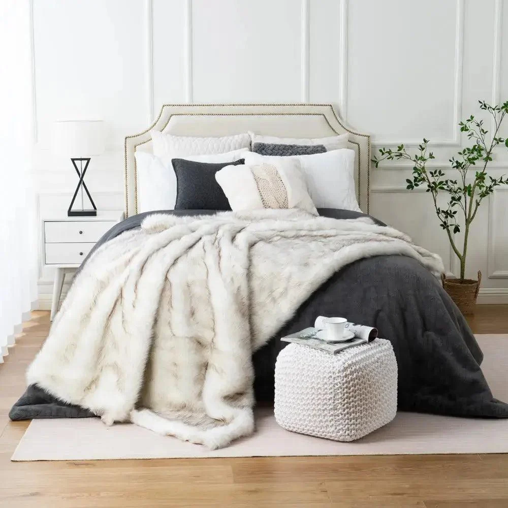 Faux Fur Ombre Throw -  - #tag1#