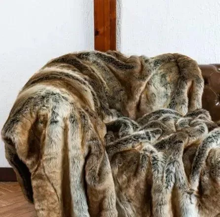 Faux Fur Ombre Throw -  - #tag1#
