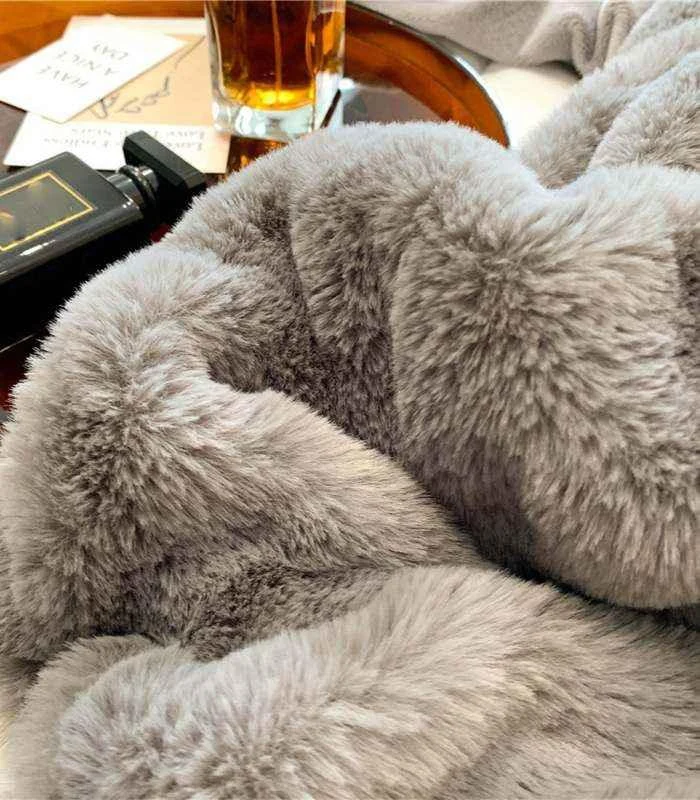 Faux Fur Throw Blanket Decorative Large Grey -  - #tag1#
