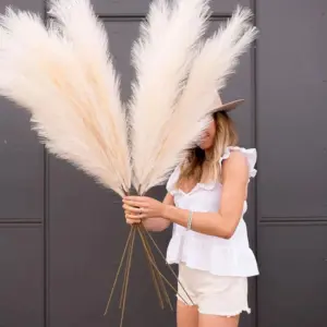 Faux Pampa Grass Decor